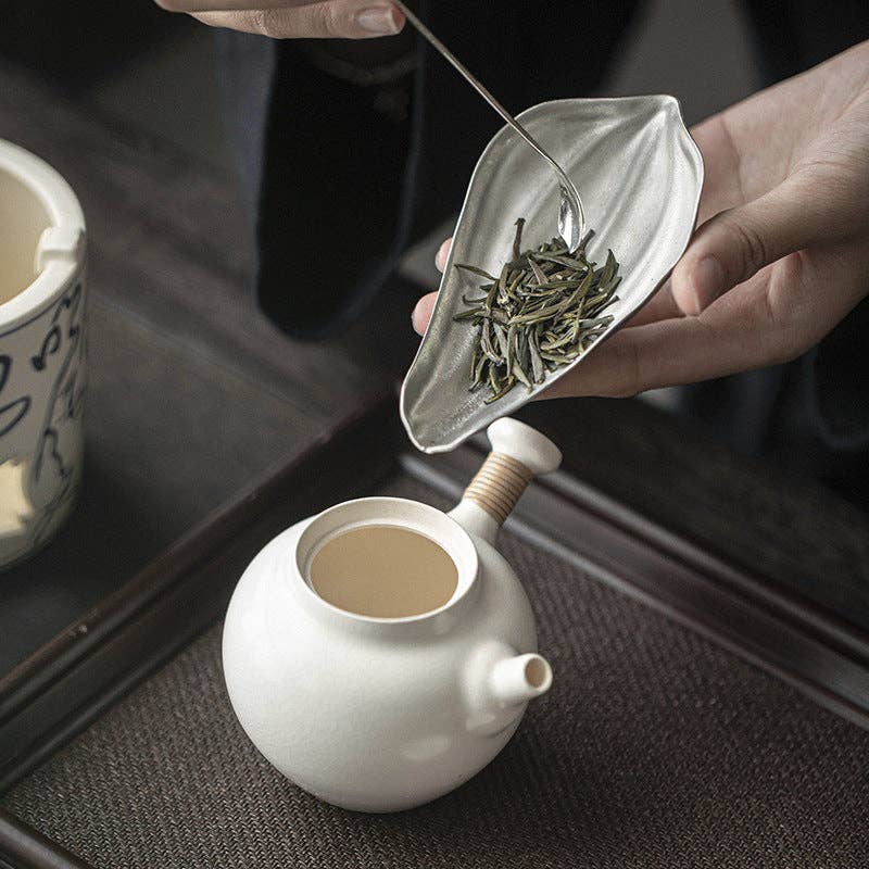 Zen Tea Scoop with Lotus Chaze