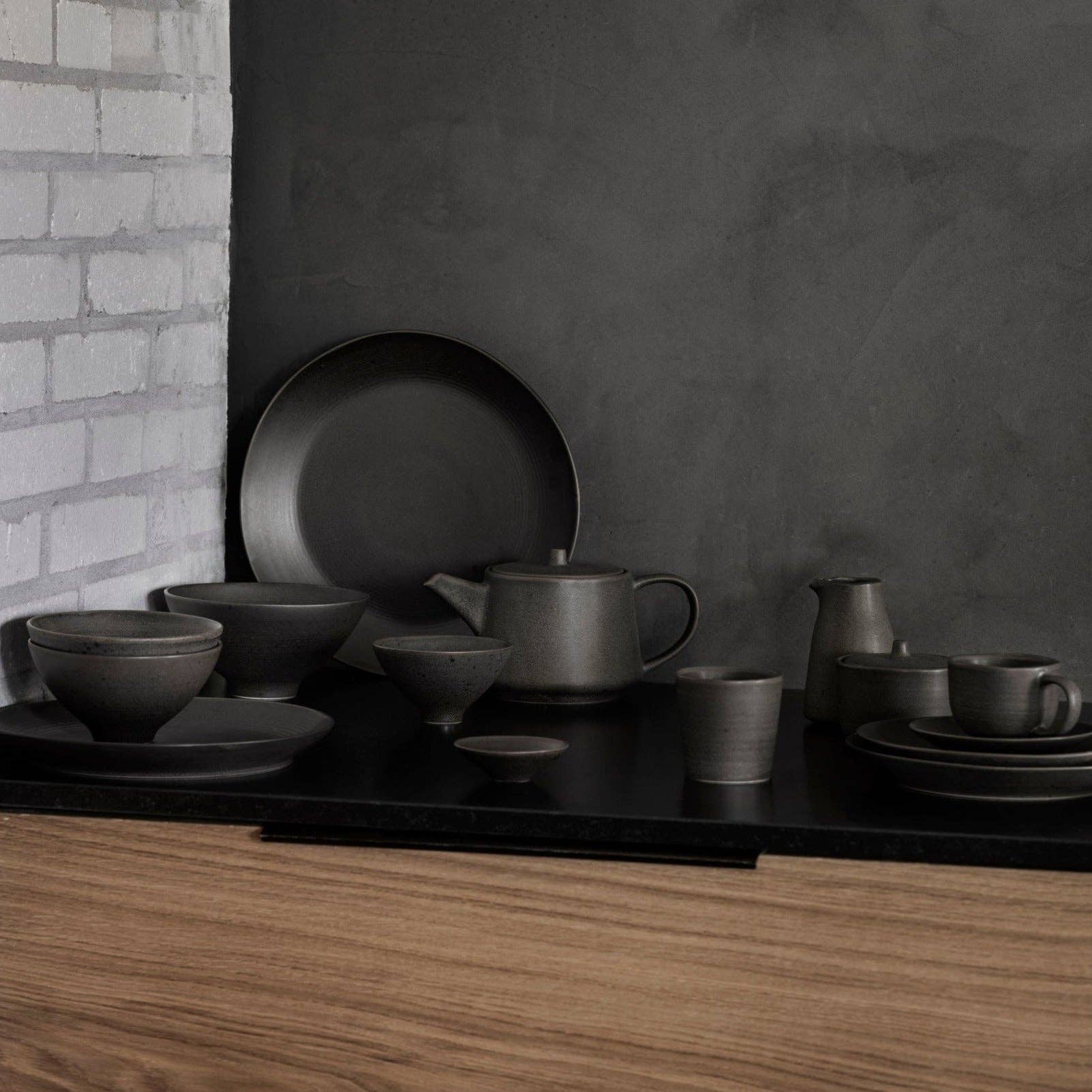 KUMI Stoneware Teapot