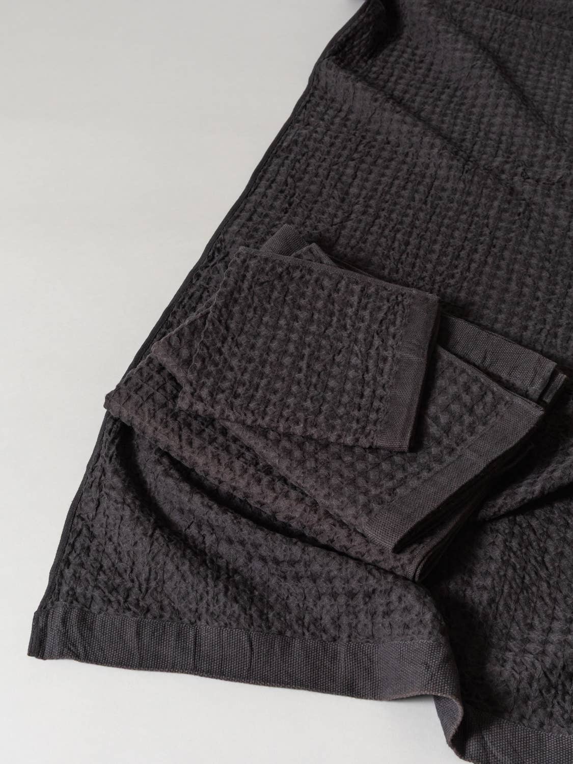Lattice Linen Towel, Charcoal
