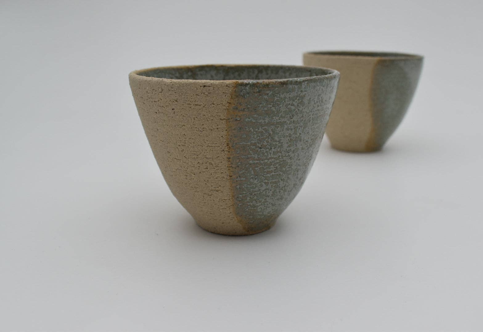 Deminue Stoneware Coffee & Tea Cup