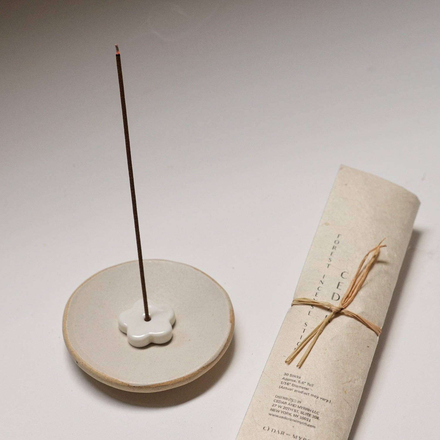 Cedarwood Incense Stick Set – 30 Sticks