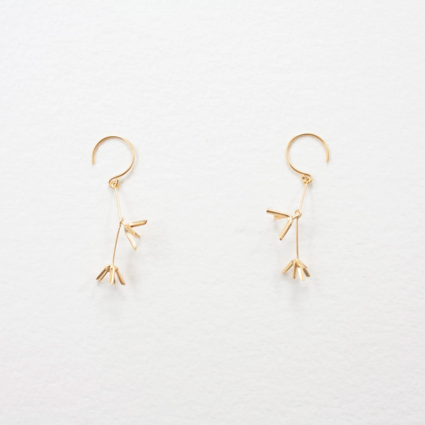 Small Flower Long Earrings - Gold