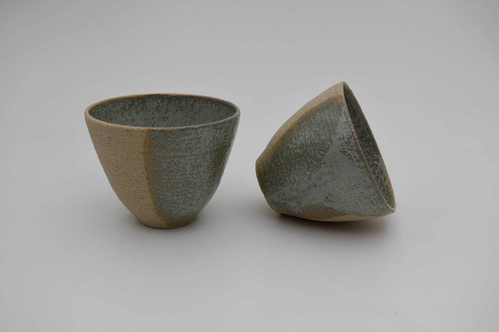 Deminue Stoneware Coffee & Tea Cup