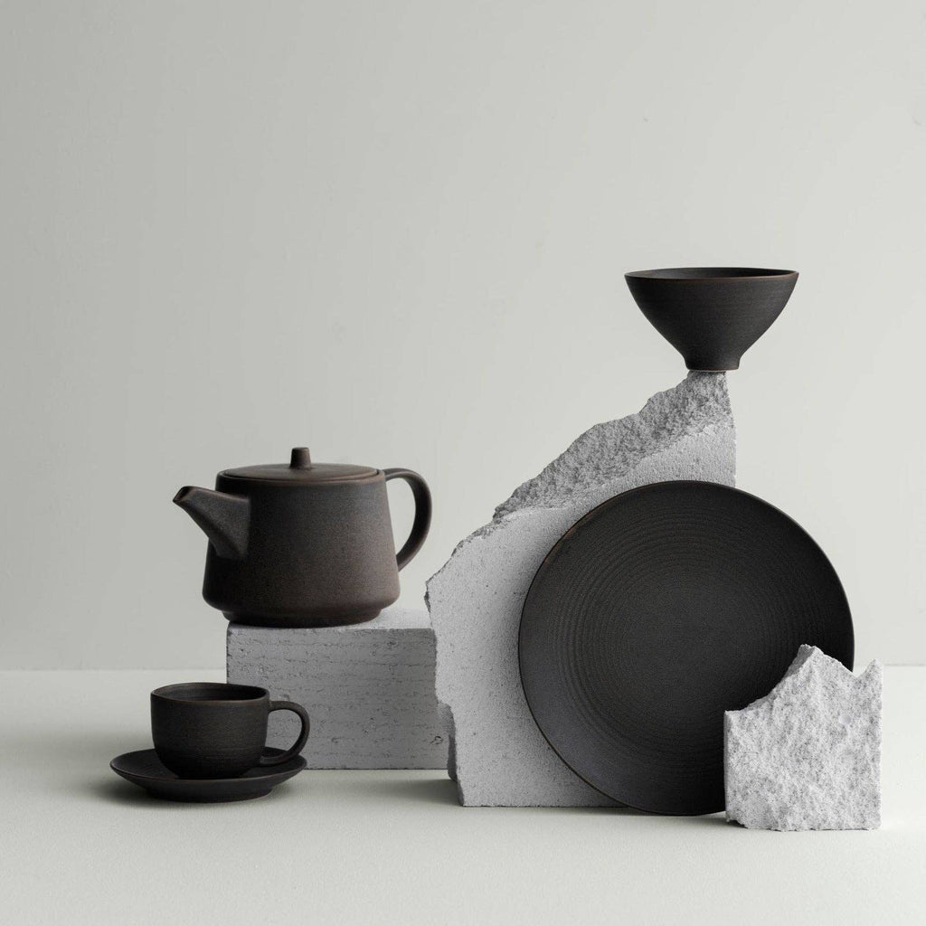 KUMI Stoneware Coffee Cups with Saucers