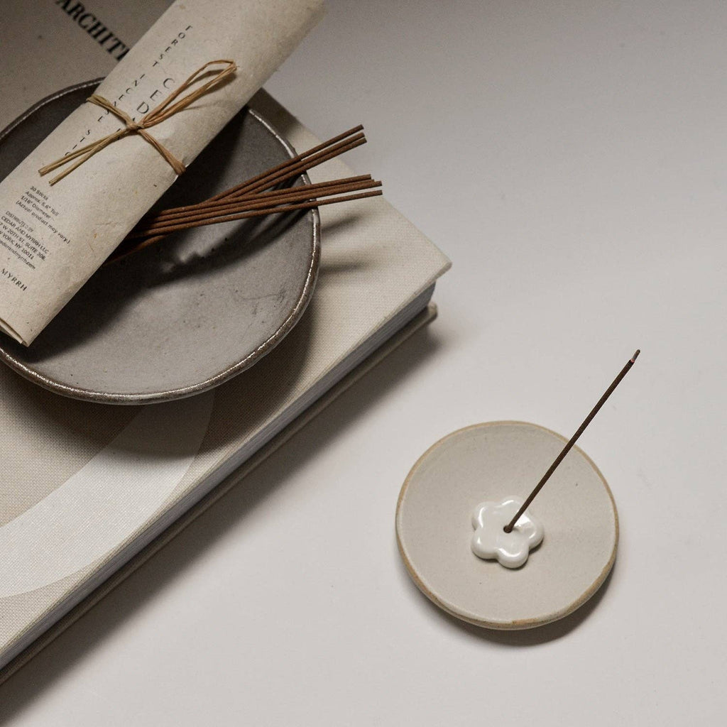 Cedarwood Incense Stick Set – 30 Sticks